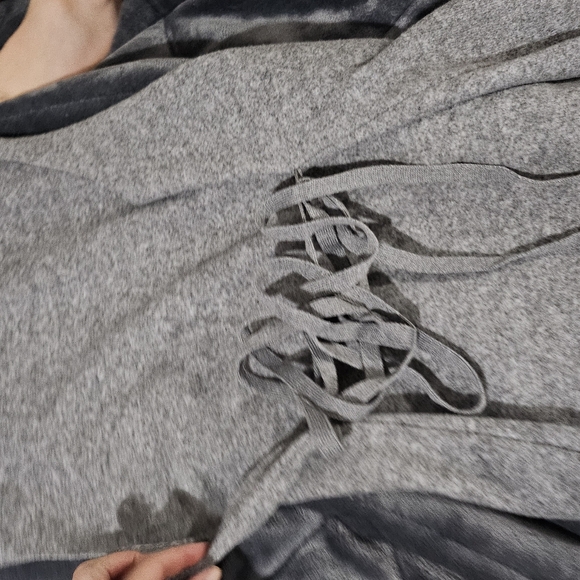 Zara sleevless turtleneck style sweater - Picture 3 of 7